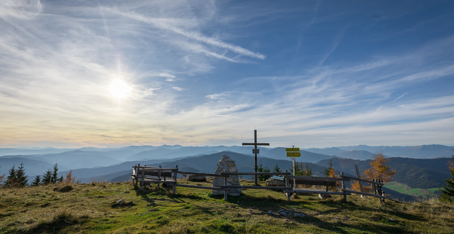 wandern, Gipfelkreuz, Aussicht, Grebenzen | © TVB Naturpark Zirbitzkogel-Grebenzen | Mediadome