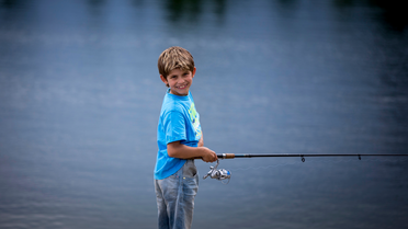 Kind beim Fischen | © TVB Murau-Kreischberg