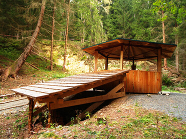 Kalk brennen, Nachbau Kalkofen, Zeutschach