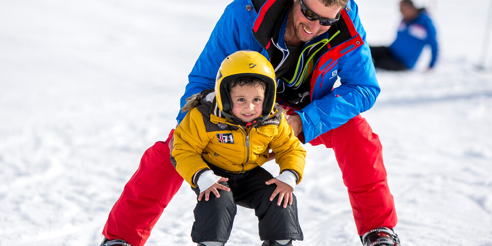 Skilehrer, Kind Skifahren lernen | © Skigebiet Grebenzen | ikarus.cc