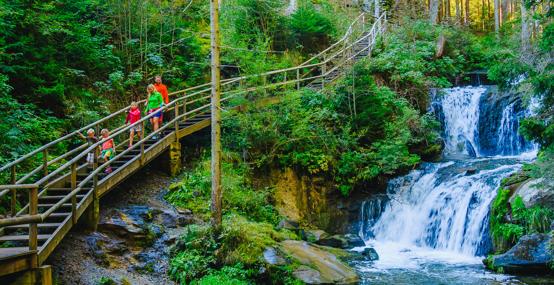 Wasserfall, Familie, Brücke, Wasser | © TVB Naturpark Zirbitzkogel-Grebenzen | Mediadome